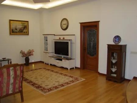 Ulada Satılık Lüks Villa Ulada 1078M2 Arsa İçinde Özel Yapılmış Satılık 4+1 Villa